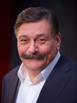 Дмитрий Назаров