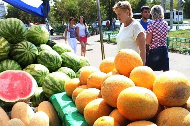 Арбузы для хранения обязательно должны быть спелыми.